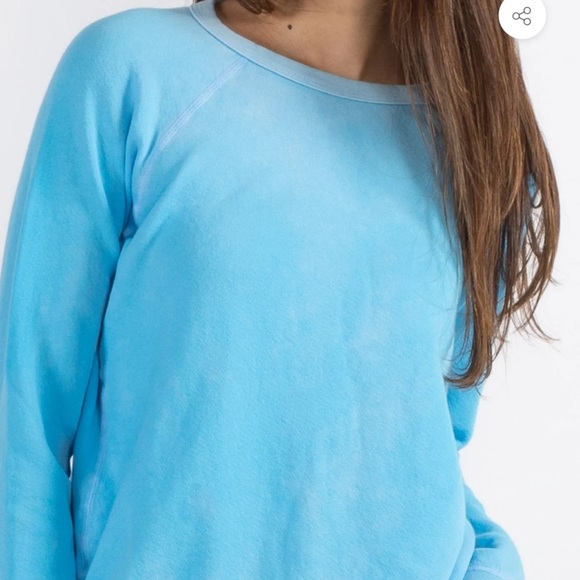 Free city rabbit sweatshirt - Picture 4 of 6